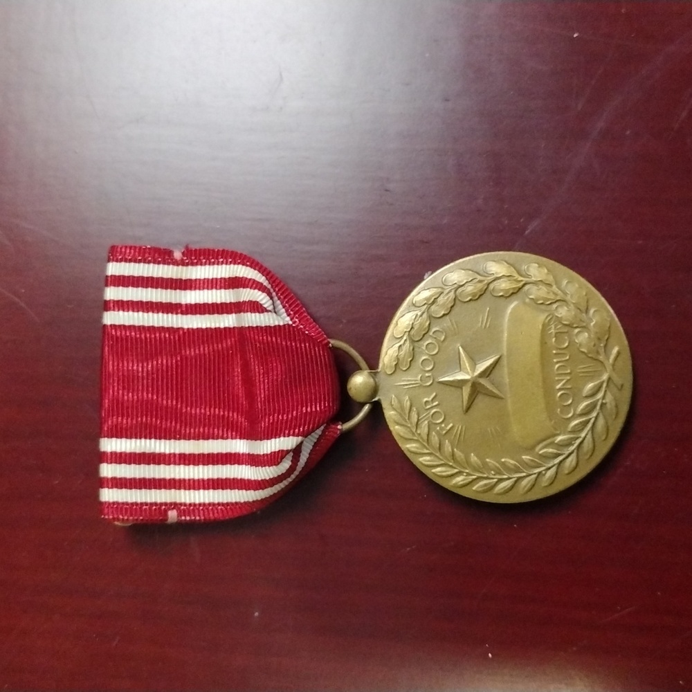 WW2 Fidelity Bronze Star Pin Collectable